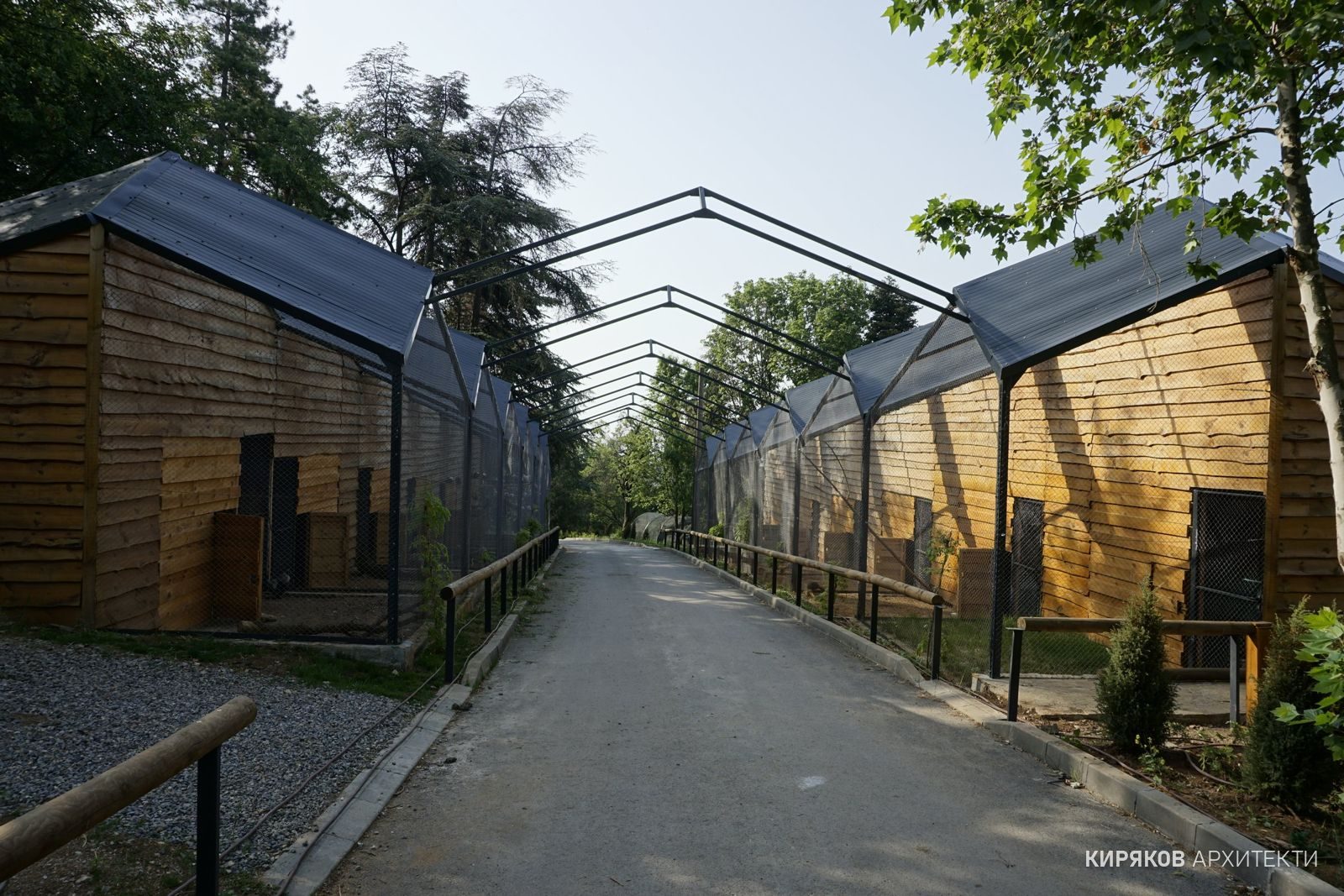 Hayvanat bahçesi — sülünhane